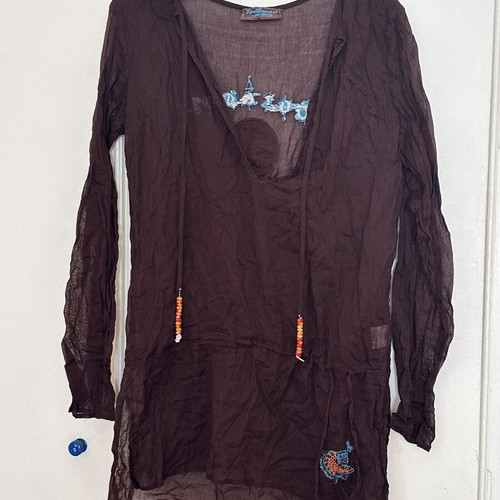 Kaftan shirt with embroidery and stones, like new, brown, size M