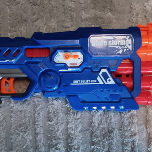 Toy gun used with 6 chambers for small and large bullets