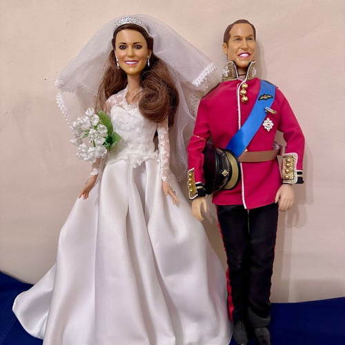 Royal Wedding Collectible Dolls Prince William & Princess Catherine Arklu Like New