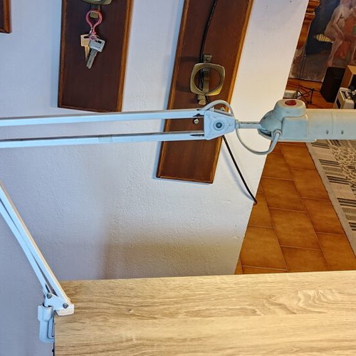 Children's desk with reading lamp used, 100 x 50 x 75 cm