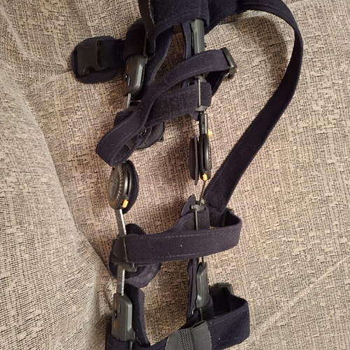 Functional Range of Motion Knee Brace Anatomic Line like new