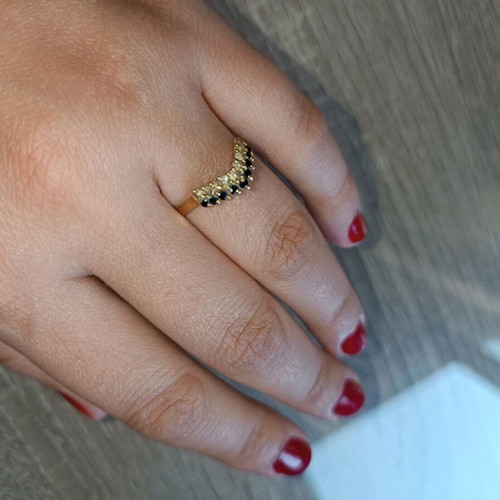 Gold ring 14K (585) with stones, like new, elegant design