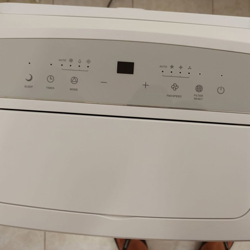 AUX AM-09B5B4 9,000 BTU portable air conditioner, like new