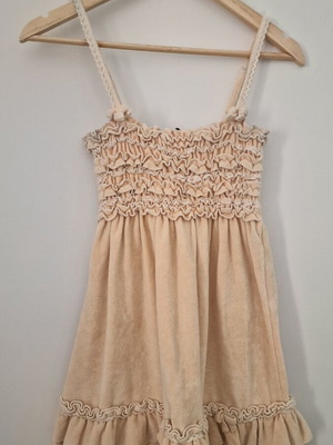 Regalinas dress like new, beige and pink, size XS