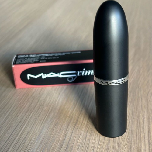 Mac Matte Lipstick new, shade 617 velvet teddy