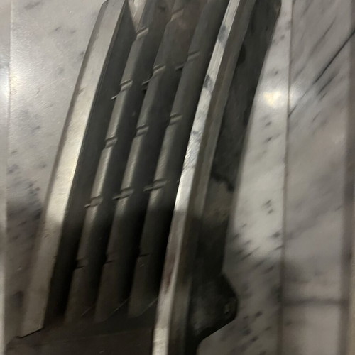 Nissan Tiida grille, rare fully functional spare part