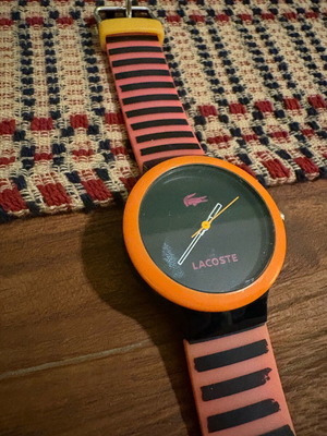 Ρολόι Lacoste Goa μεταχειρισμένο με λουράκι σιλικόνης, μαύρο και ροζ