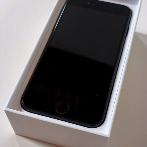 iPhone 7 32GB like new, black, Apple iOS
