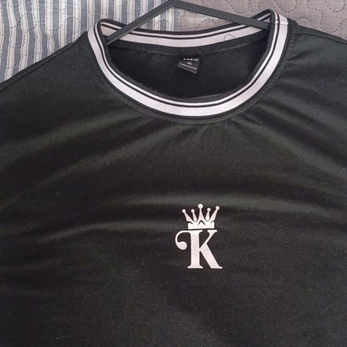 Men's black XL T-shirt new with print and elastic cuffs