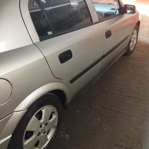 Opel Corsa Elegance 1.4 16V car, March 2003 model