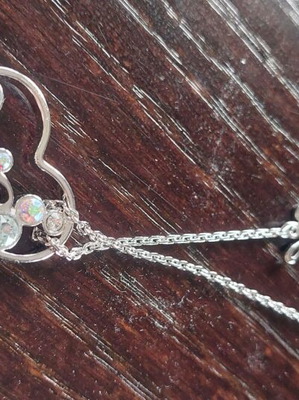 Guess silver necklace new, gray