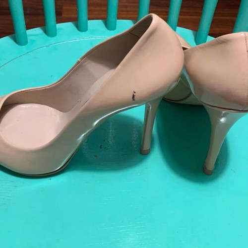 Tsouderos nude pumps like new, size 39, beige pink