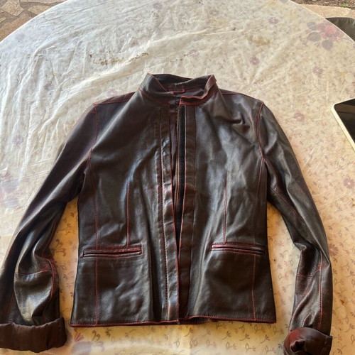 Leather jacket women like new, genuine leather