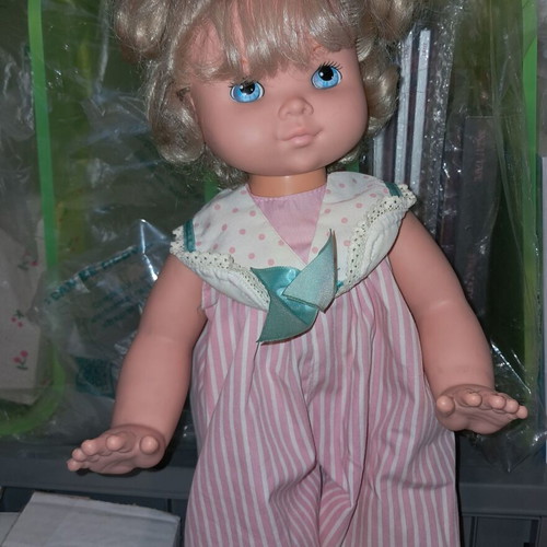 Vintage Baby Wanna Walk Hasbro 1991 doll used