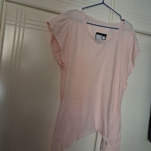 Asymmetric T-shirt Suite Nine like new, pink, size M