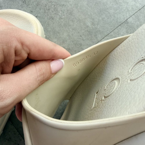 Gucci GG Rubber Slides Ivory Cream EU 37 Like New