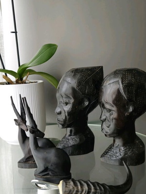 African decorative set of 5 pieces like new, ebony
