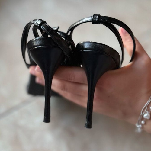 Black sandals with gold detail like new, size 36