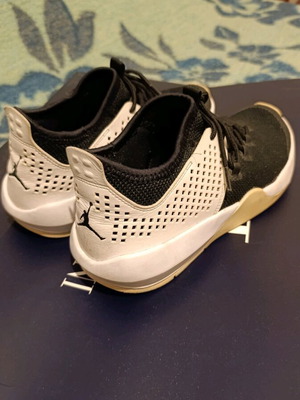 Jordan athletic shoes used, size 43