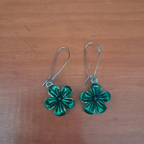 Earrings stainless steel and felt like new, red and green