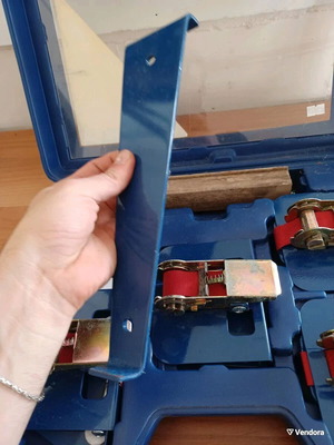 Laminate parquet installation tool set used