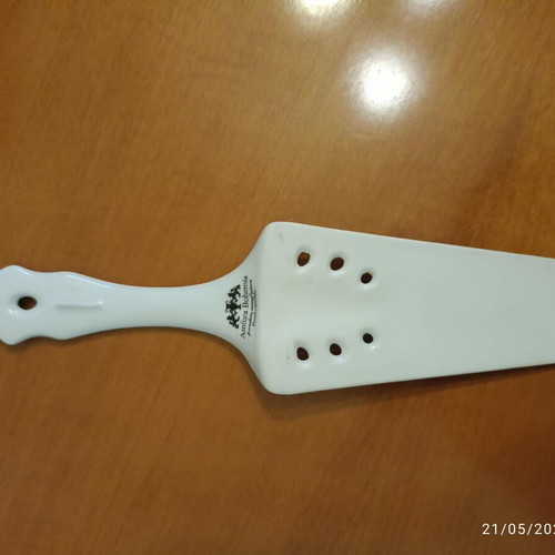 Amfora Bohemia porcelain spatula like new
