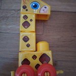 Fisher Price pull-along elephant with 25 blocks like new
