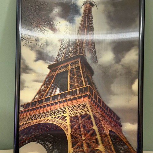 Three-dimensional wall decorations used 26x19
