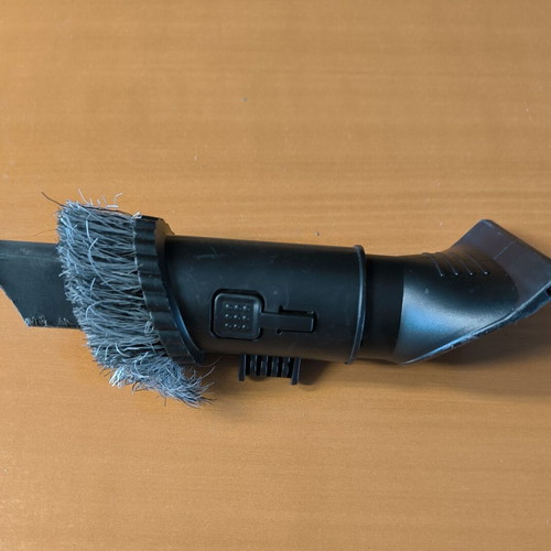 Dirt Devil vacuum cleaner like new with HEPA filter and 750W motor