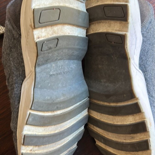 Zara gray fleece athletic shoes size 37 like new with laces