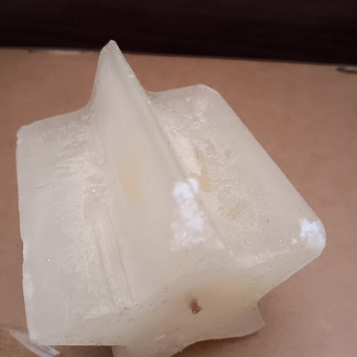 Star-shaped candle used, good condition