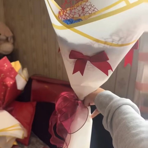 Bouquet of artificial roses new