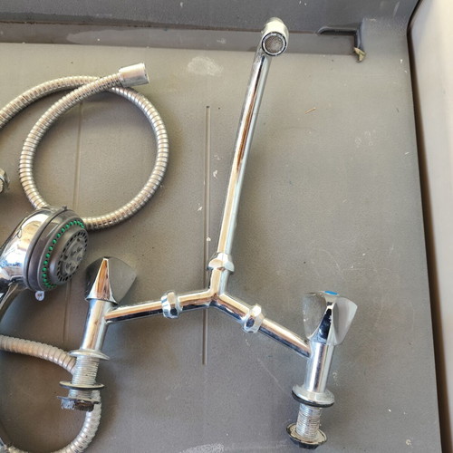 Bathroom set 3 pieces: basin faucet, shower mixer & handset with hose