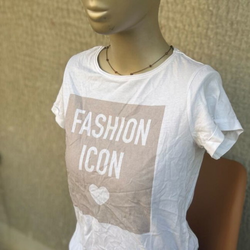 White short-sleeve t-shirt like new, size S