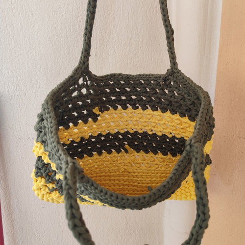 Handmade knitted shoulder bag new