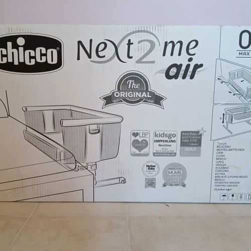 Chicco Next2Me Air crib with mattress and side opening used, anthracite