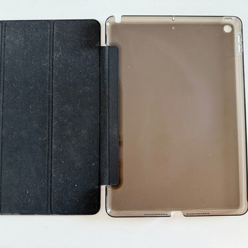Spigen iPad 10” case used, book type
