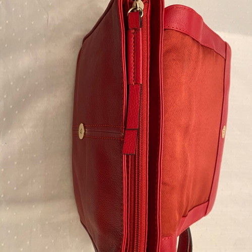 Carpisa red leather shoulder bag new