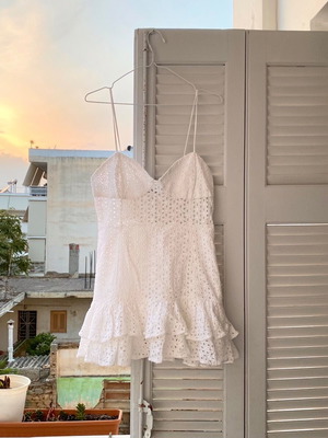 Λευκό μίνι φόρεμα όλο δαντέλα petite Zara καινούργιο