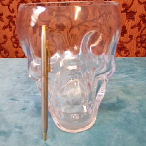Decorative skulls and miniature bottles unused, set of 6+5 with large jar