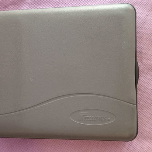 CD case used with foam surface, holds 16 CDs