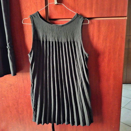 Blouse and dress like new, 2 pieces