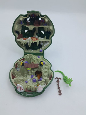 Mighty Max Slays the Doom Dragon used, with anchor and dragon