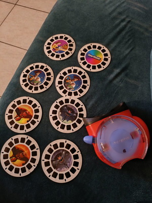 View-Master Fisher Price 2000 with 8 used reels
