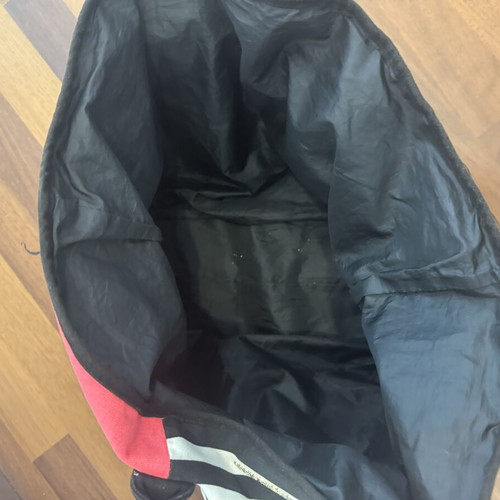 Victoria Secret beach-gym bag used, pink and black striped design