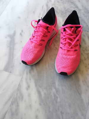 Nike Zoom αθλητικά παπούτσια νούμερο 43 σαν καινούργιο, ροζ