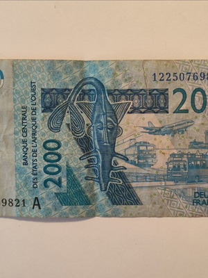 2000 Francs CFA banknote used, BCEAO West Africa 2003