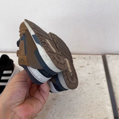 Boys' shoes size 20 like new, two pairs