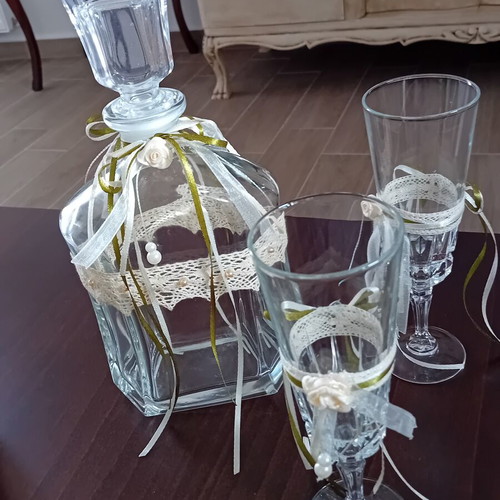 Crystal carafe with 2 decorated glasses for wedding crowning set like new