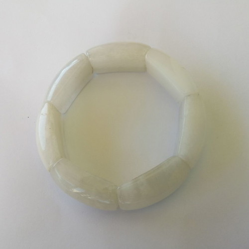 Bracelet with white agate semi-precious stone on elastic silicone new